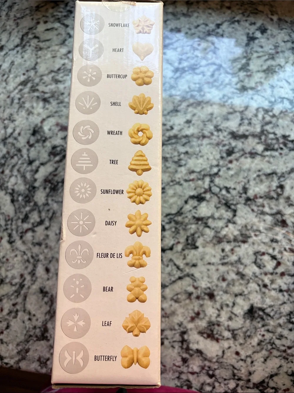 Oxo Good Grips Cookie Press with recipes and 12 discs. Used one time.